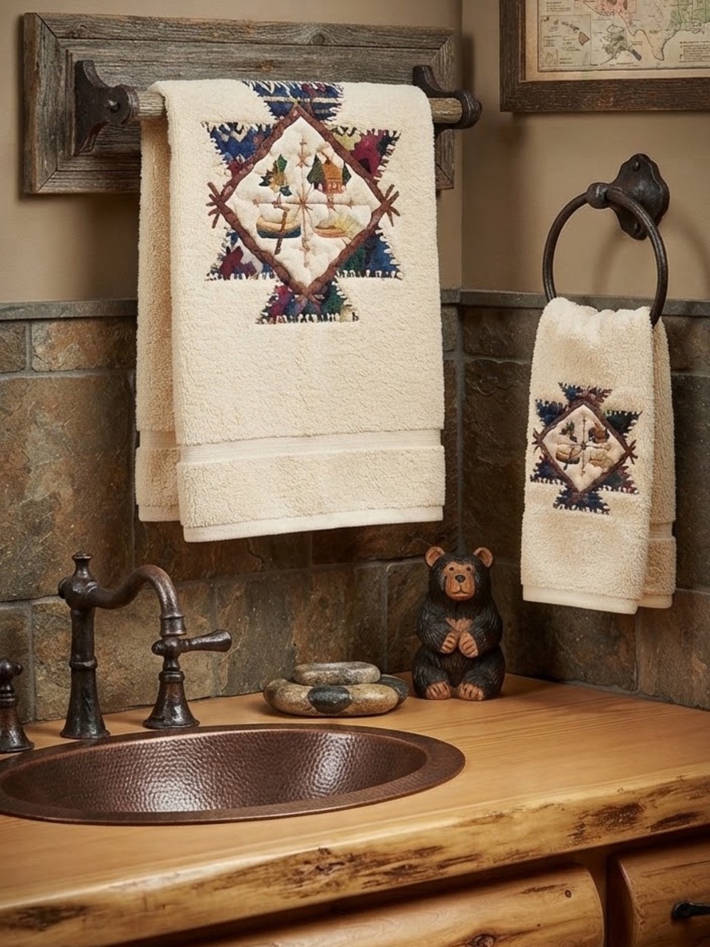 NWOT Vintage appliquéd Bath/hand towel Set USA Woodsy Cabin Southwest Country